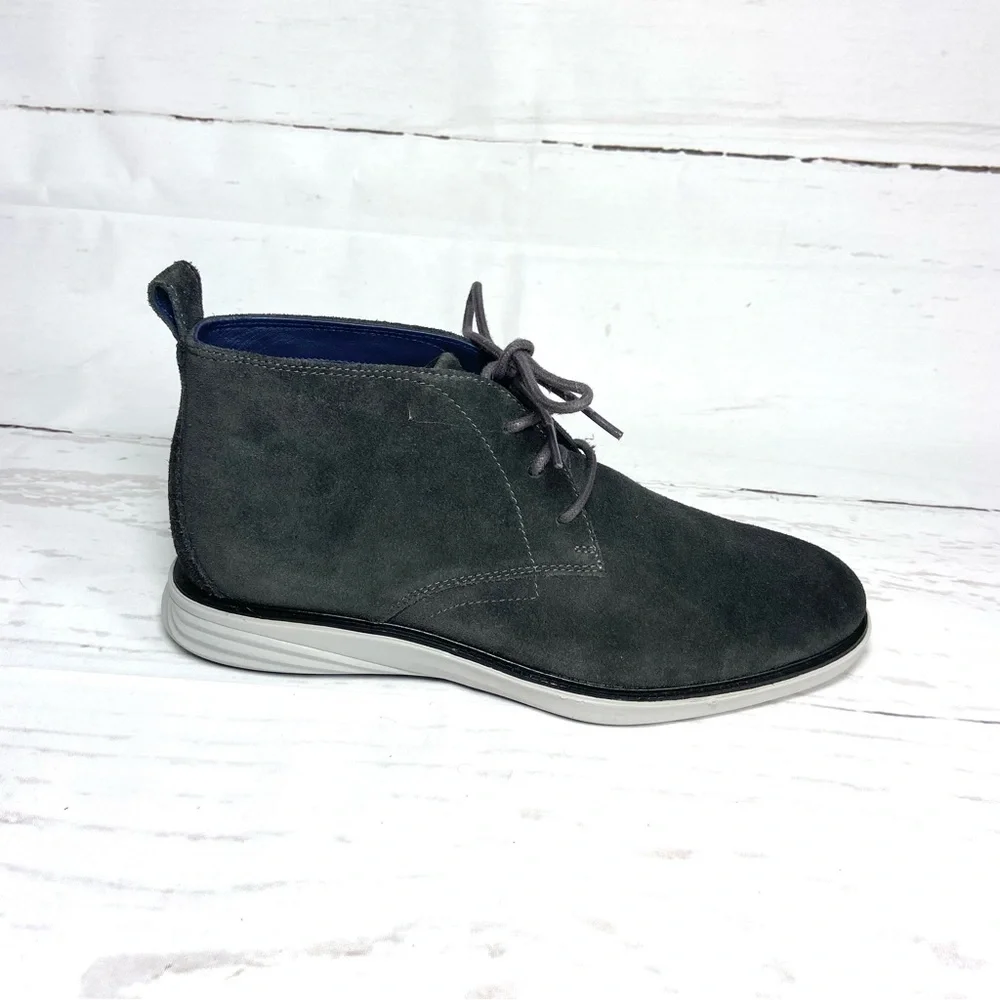 Cole Haan Grand Evolution Mens Chukka Boots Size 10M Gray ‎ Suede Lace Up
